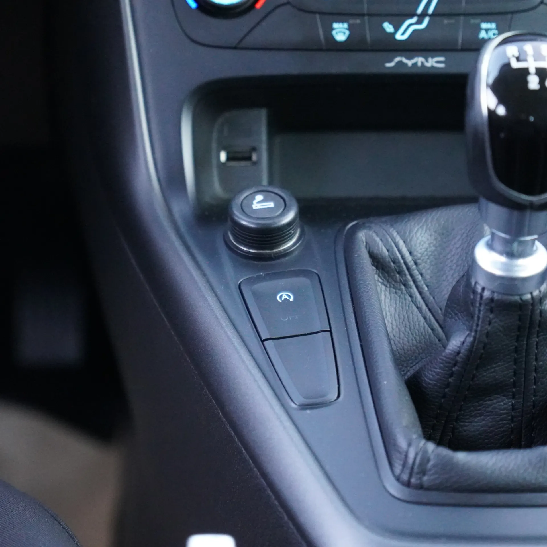 Ford Focus 1.0 EcoBoost Active 17