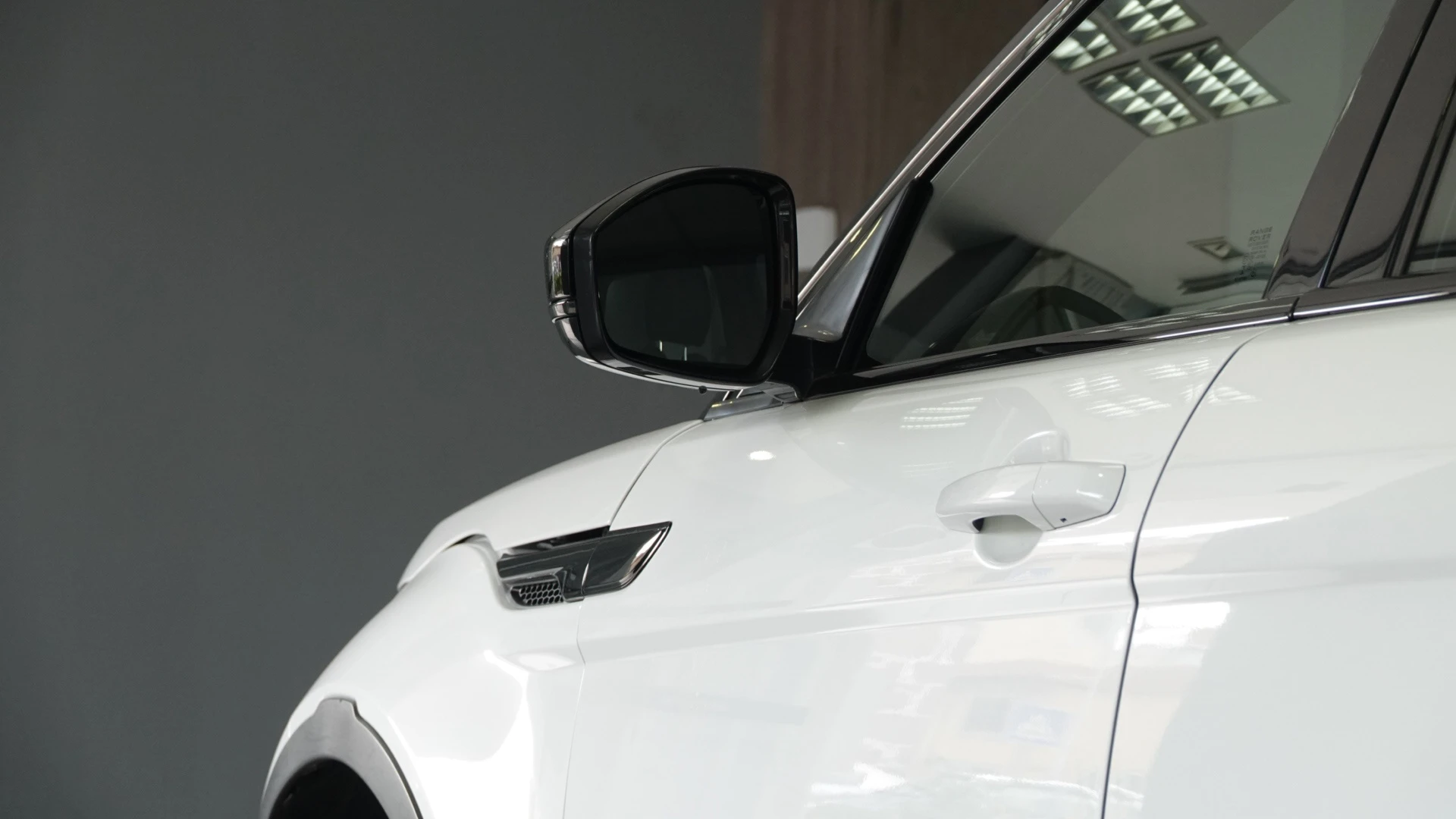 Land Rover Range Rover Evoque Outro 46
