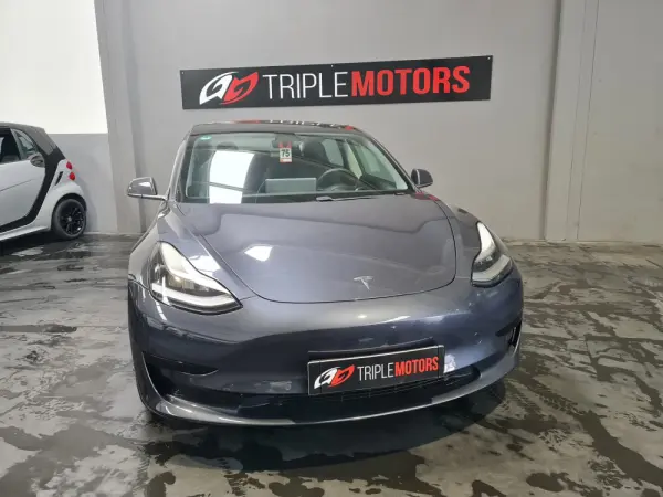 Tesla Model 3 Standard Range Plus RWD 3