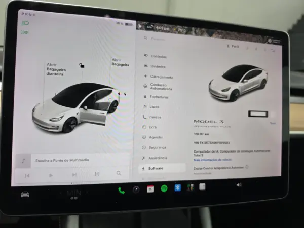 Tesla Model 3 Standard Range Plus RWD 28