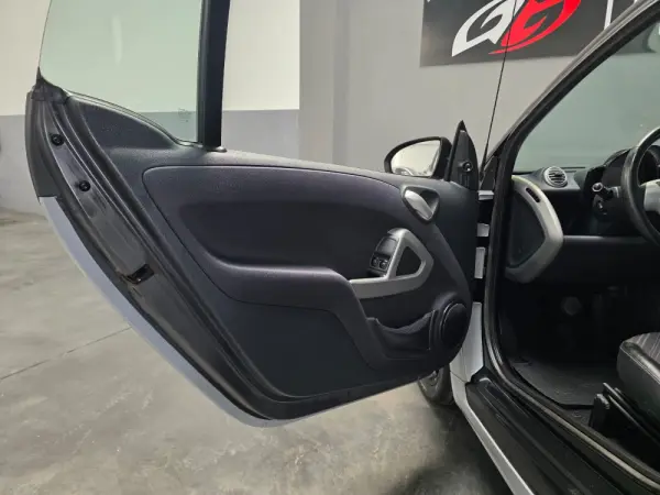 Smart ForTwo Coupé 1.0 mhd Pulse 71 Softouch 11
