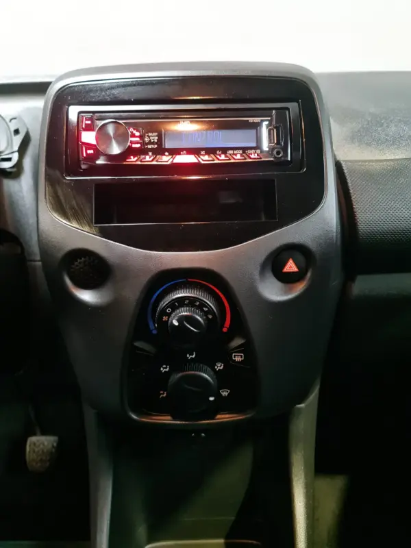 Citroën C1 1.0 VTi Shine 5