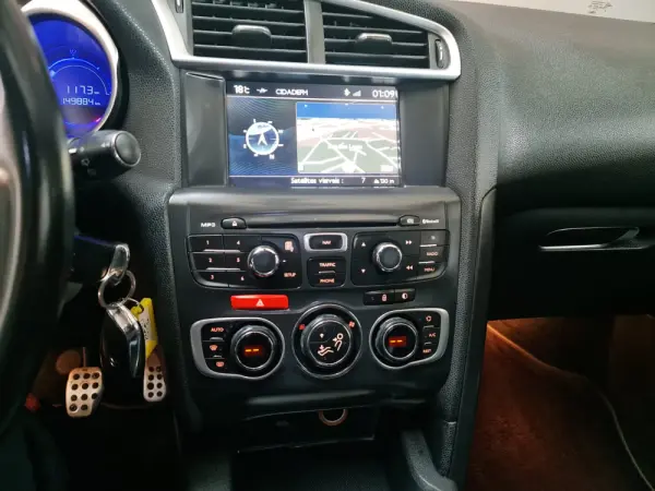 Citroën DS4 1.6 BlueHDi Chic 4