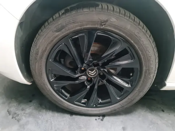 Citroën DS4 1.6 BlueHDi Chic 8