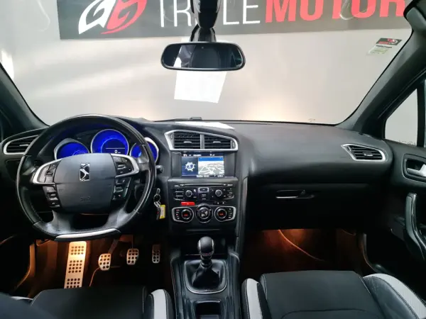 Citroën DS4 1.6 BlueHDi Chic 10