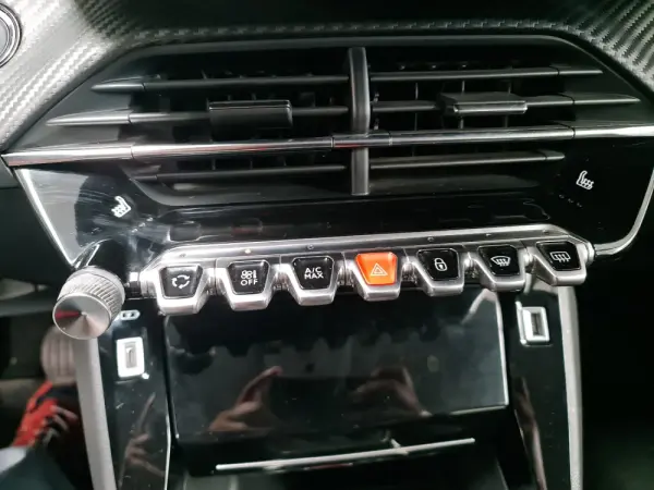 Peugeot 208 1.5 BlueHDi Allure 23