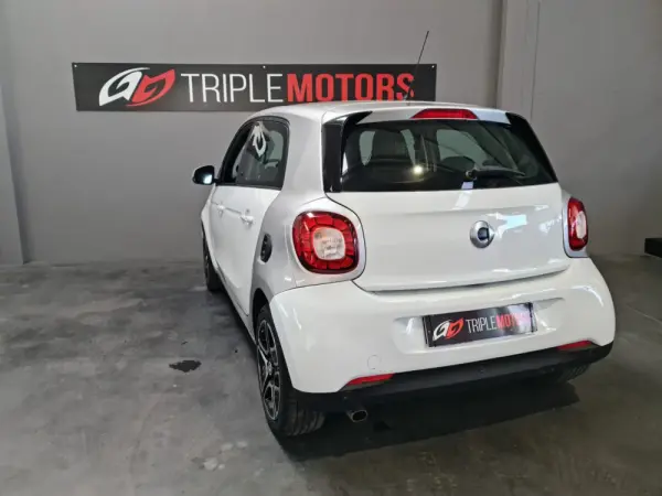 Smart ForFour passion 6