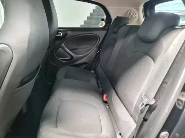 Smart ForFour Outro 14