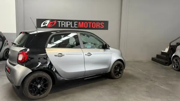 Smart ForFour Outro 23