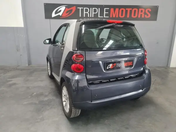 Smart ForTwo Coupé 1.0 Passion 71 10