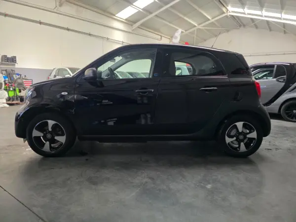 Smart ForFour EQ passion 11