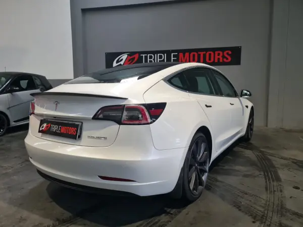 Tesla Model 3 Long Range AWD Dual Motor Performance 8