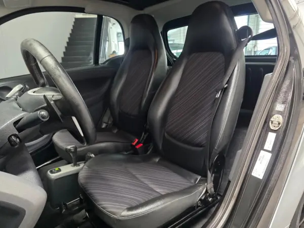 Smart ForTwo Coupé 1.0 mhd Pulse 71 Softouch 14