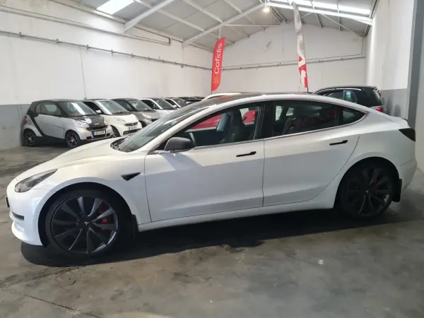 Tesla Model 3 Long Range AWD Dual Motor Performance 7