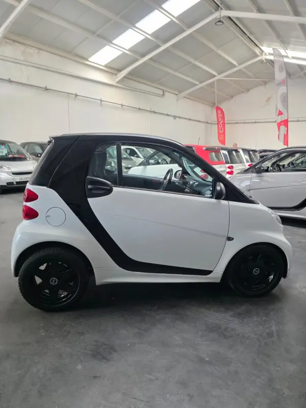 Smart ForTwo Coupé 1.0 mhd Pure 71 Softouch 4