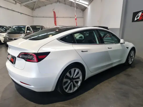Tesla Model 3 Standard Range Plus RWD 13