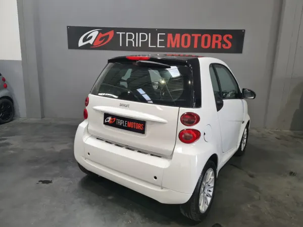 Smart ForTwo Coupé 0.8 cdi Passion 45 17