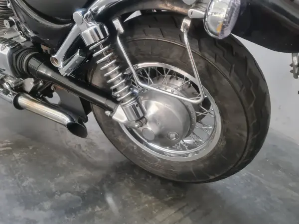Suzuki Intruder 7