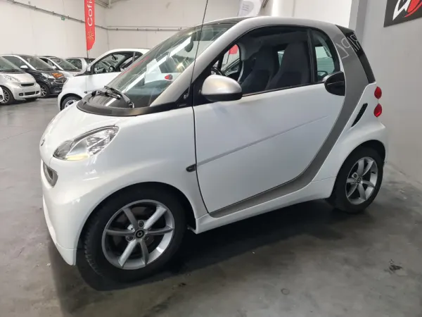 Smart ForTwo Coupé 0.8 cdi Passion 54 Softouch 3