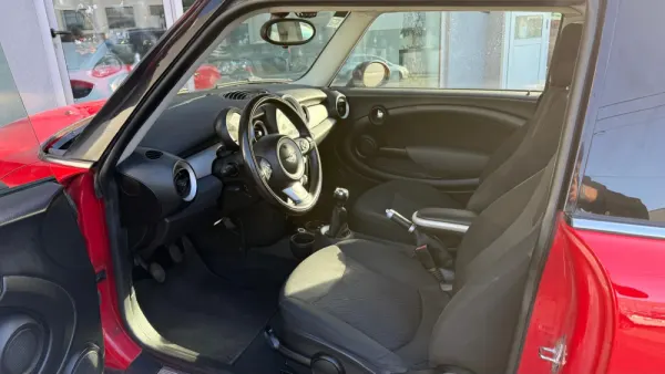 MINI 3 Portas Cooper D 17