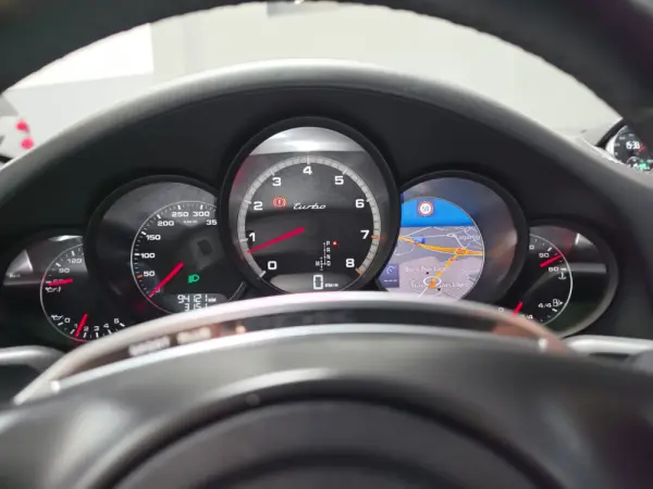 Porsche 911 (991) Turbo PDK 23