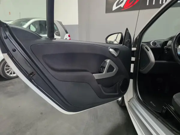 Smart ForTwo Coupé 1.0 mhd Passion 71 11
