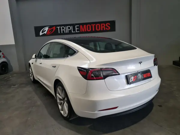 Tesla Model 3 Standard Range Plus RWD 12