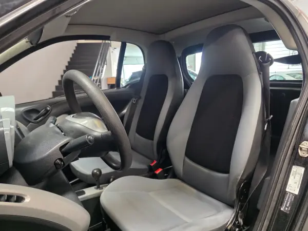 Smart ForTwo Coupé 0.8 cdi Pure 45 6