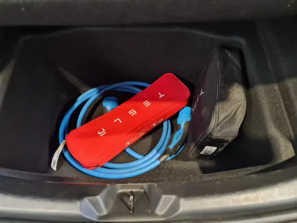 Tesla Model 3 Standard Range Plus RWD 4