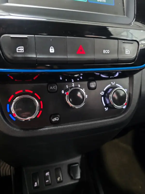 Dacia Spring Electric 70 Expression 17