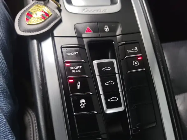 Porsche 911 (991) Turbo PDK 28