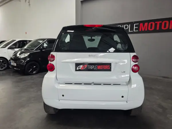 Smart ForTwo Coupé 0.8 cdi Pure 45 11