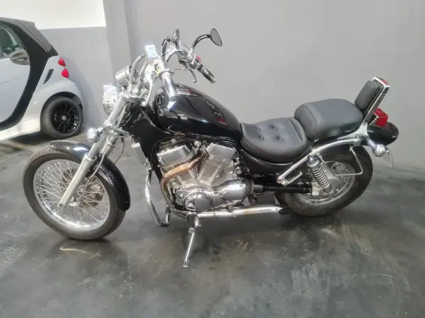 Suzuki Intruder 5