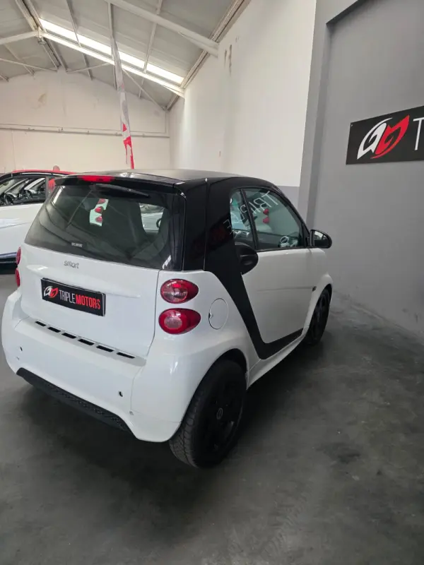 Smart ForTwo Coupé 1.0 mhd Pure 71 Softouch 2