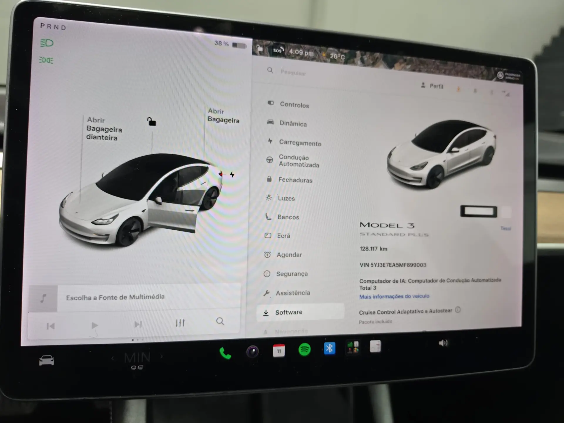 Tesla Model 3 Standard Range Plus RWD 28
