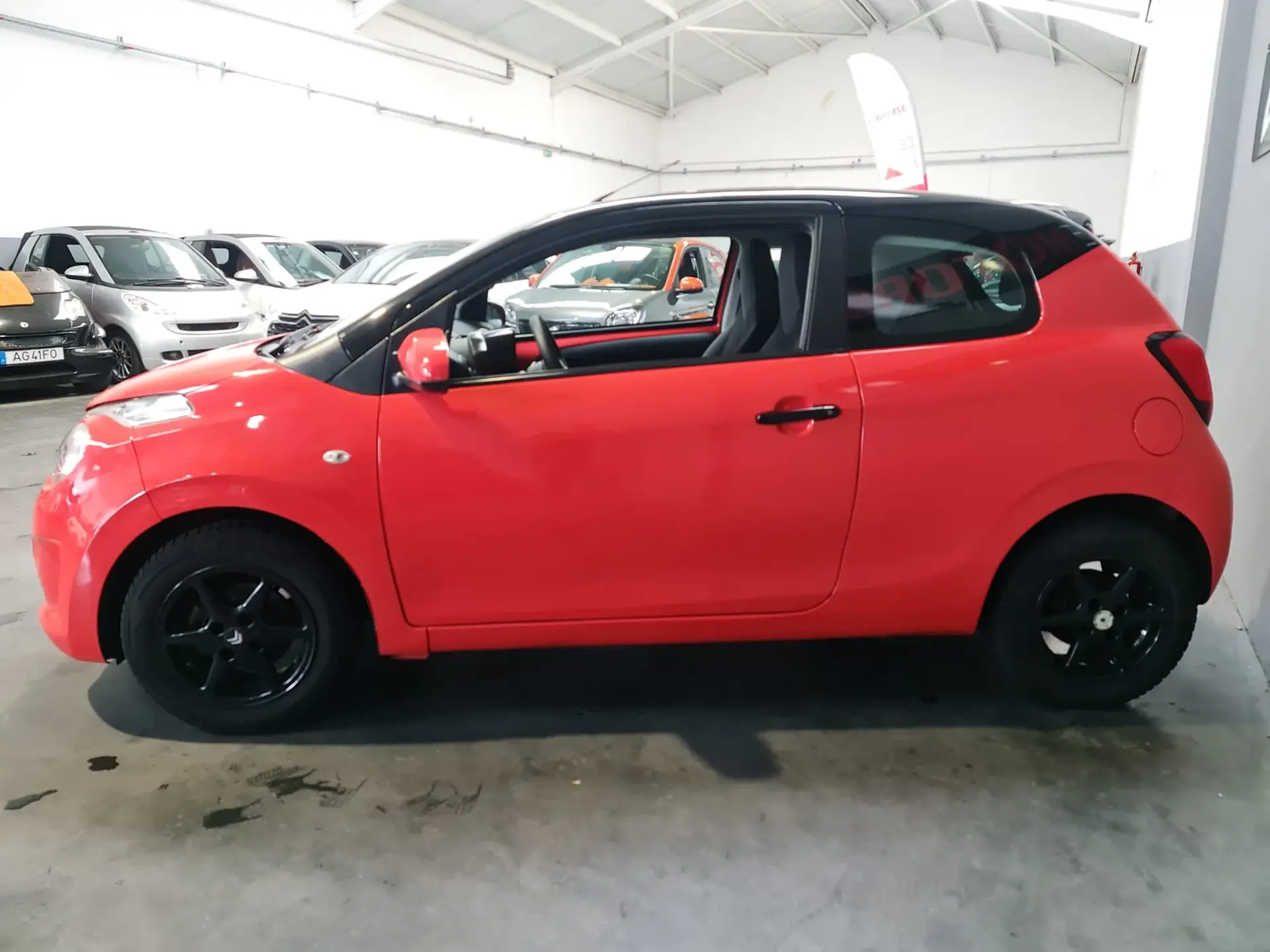 Citroën C1 1.0 VTi Shine 8