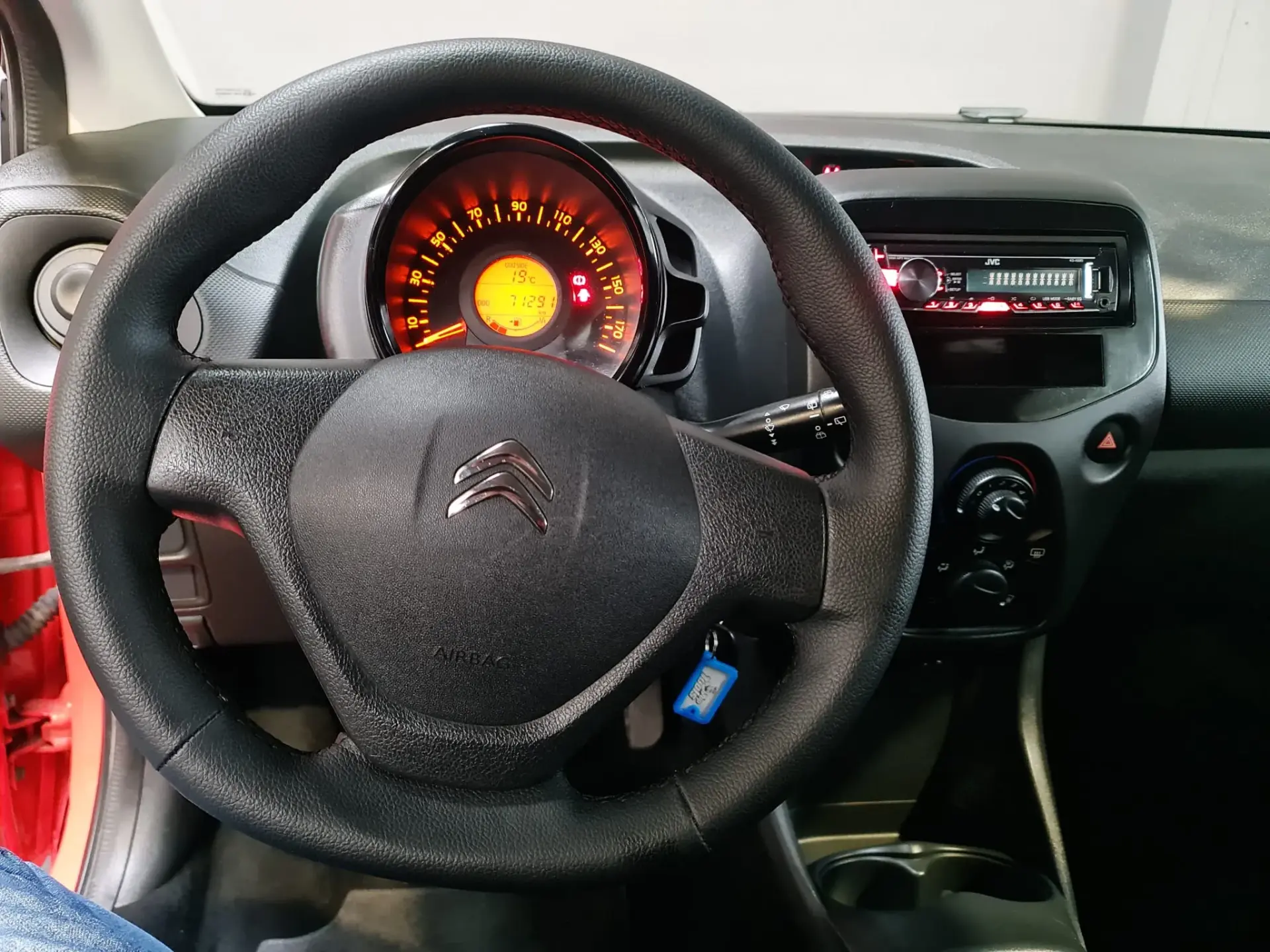 Citroën C1 1.0 VTi Shine 9