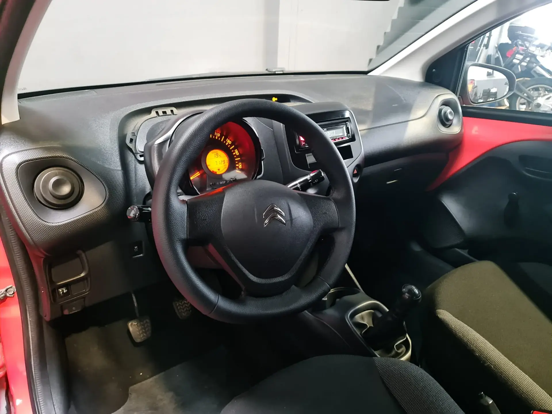 Citroën C1 1.0 VTi Shine 16