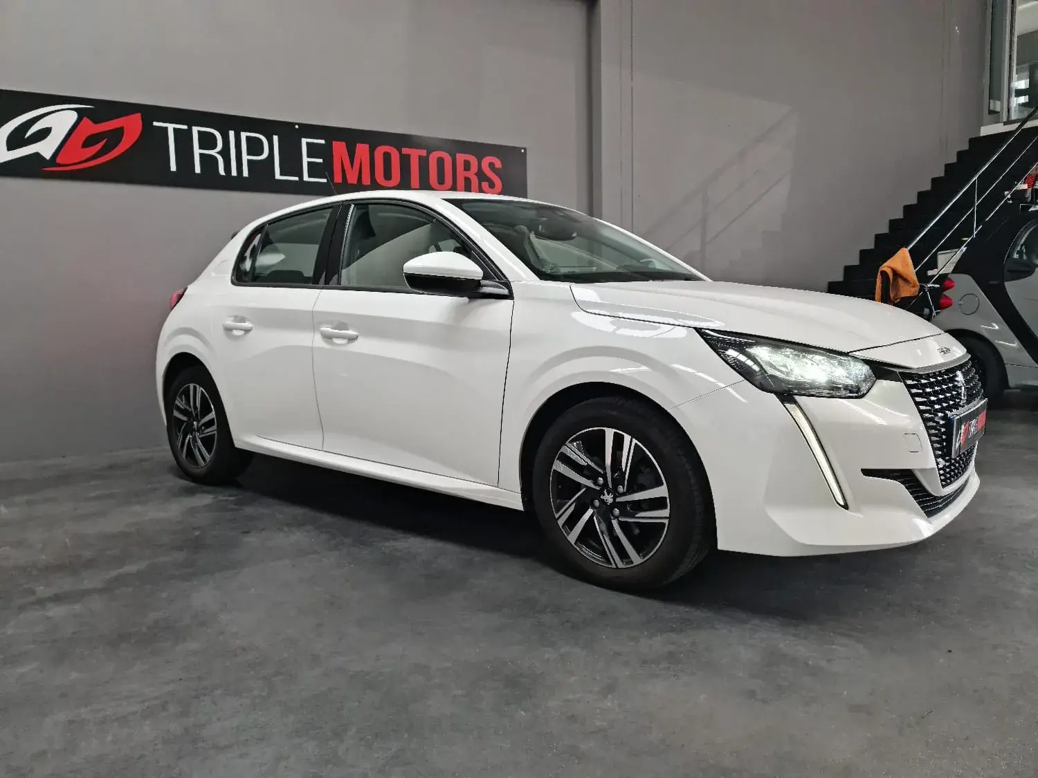 Peugeot 208 1.5 BlueHDi Allure 2