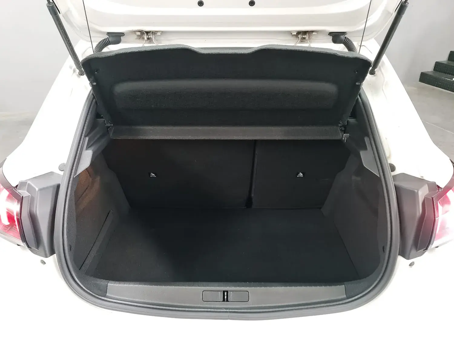 Peugeot 208 1.5 BlueHDi Allure 8