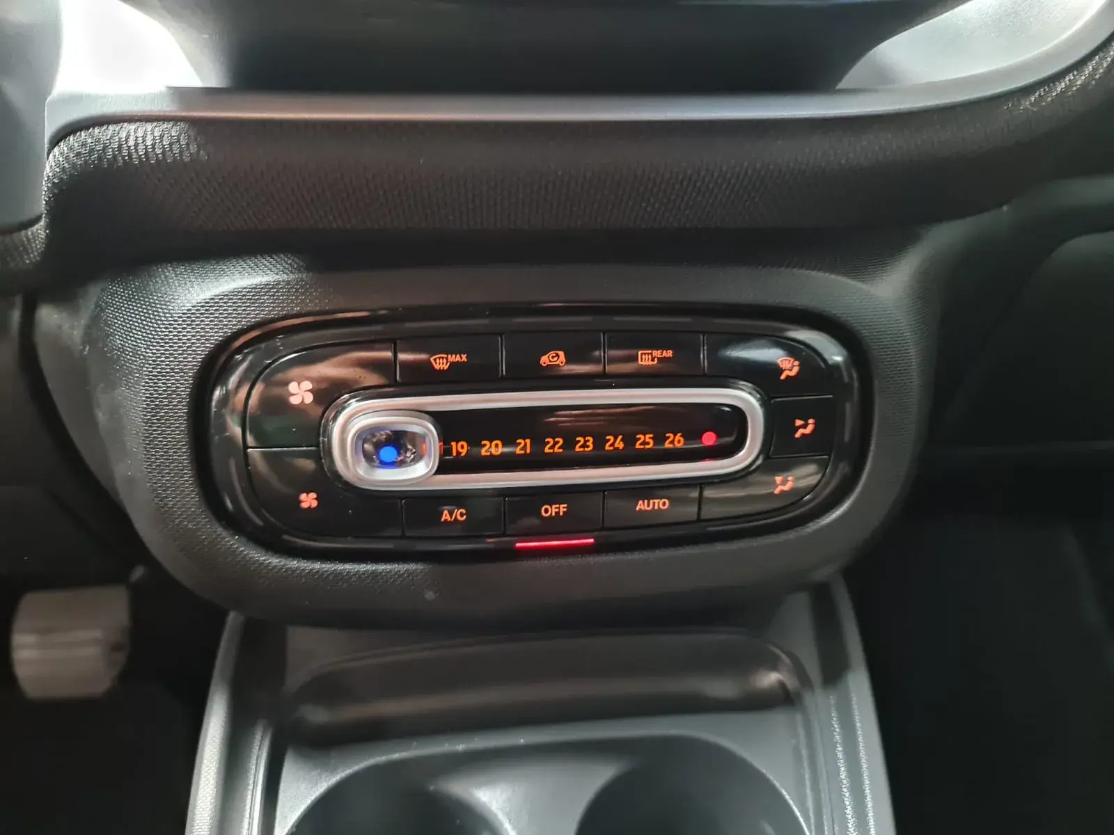 Smart ForFour Outro 13