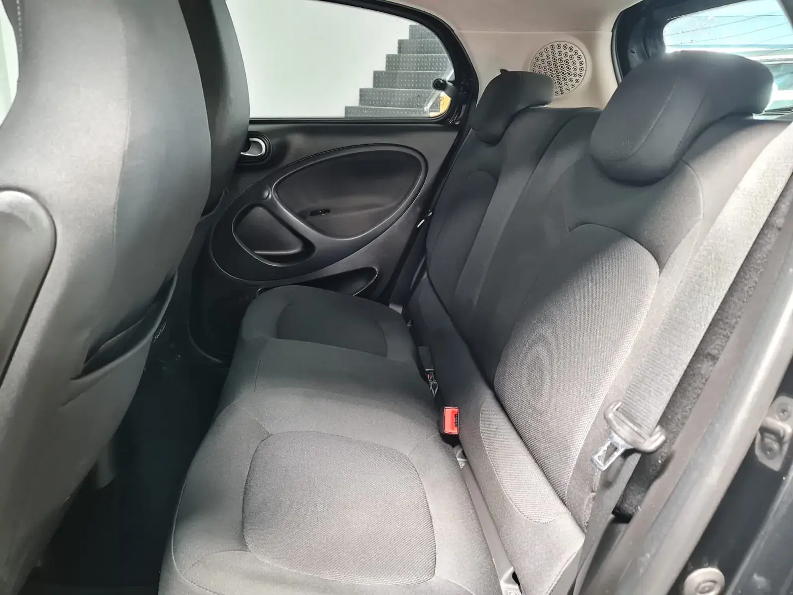 Smart ForFour Outro 14