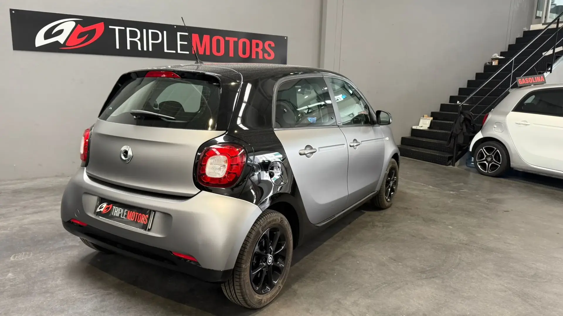 Smart ForFour Outro 24