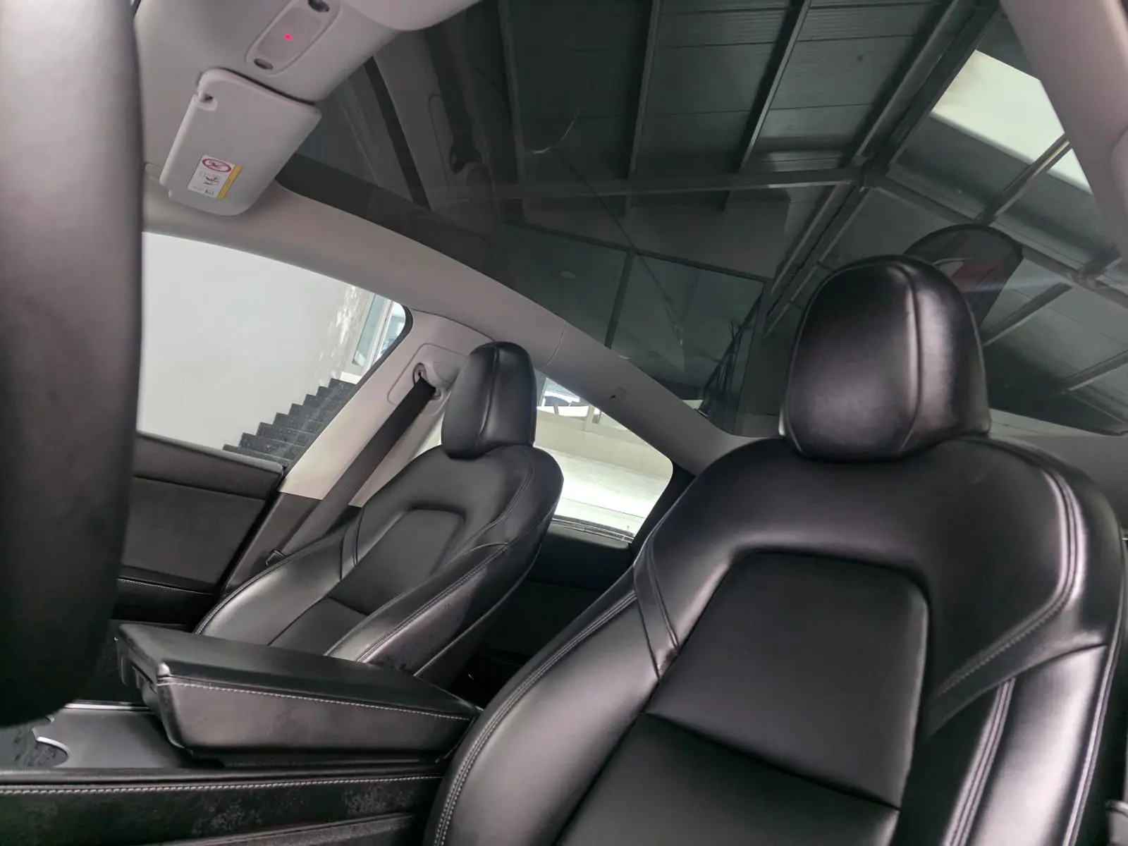 Tesla Model Y Long Range Dual Motor AWD 17