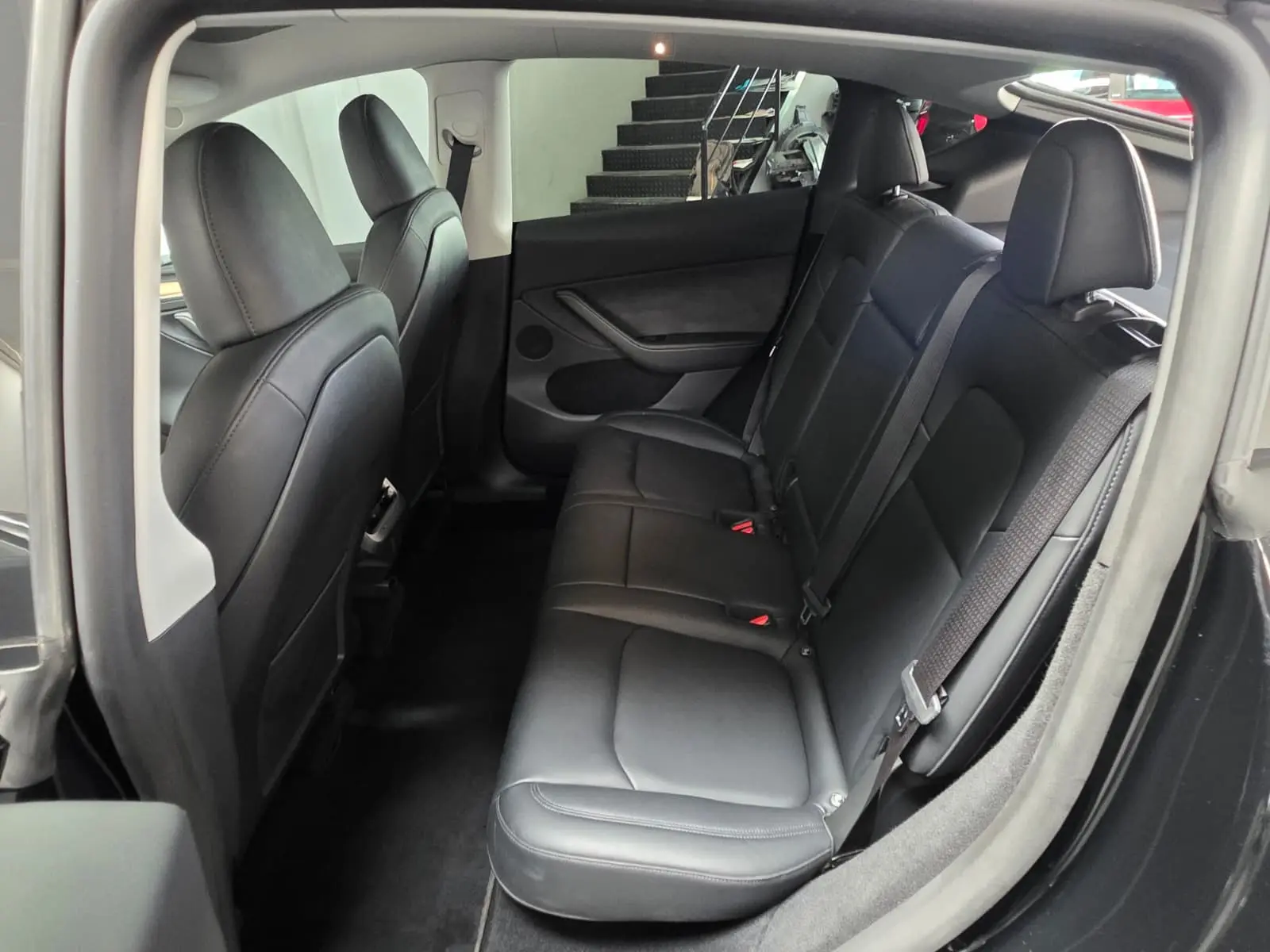 Tesla Model Y Performance Dual Motor AWD 4