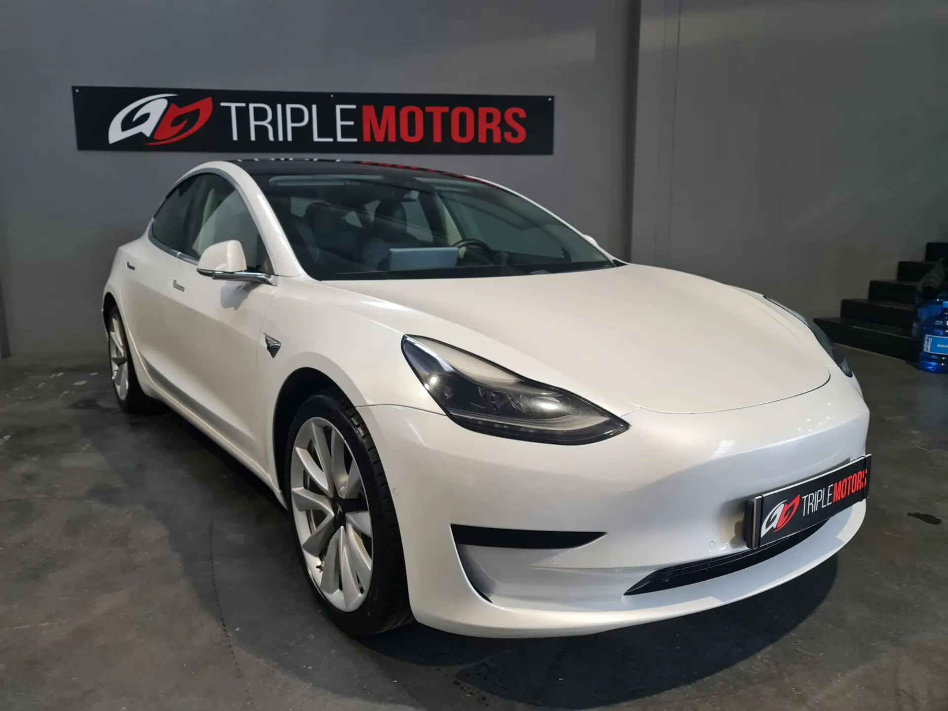 Tesla Model 3 Standard Range Plus RWD 4