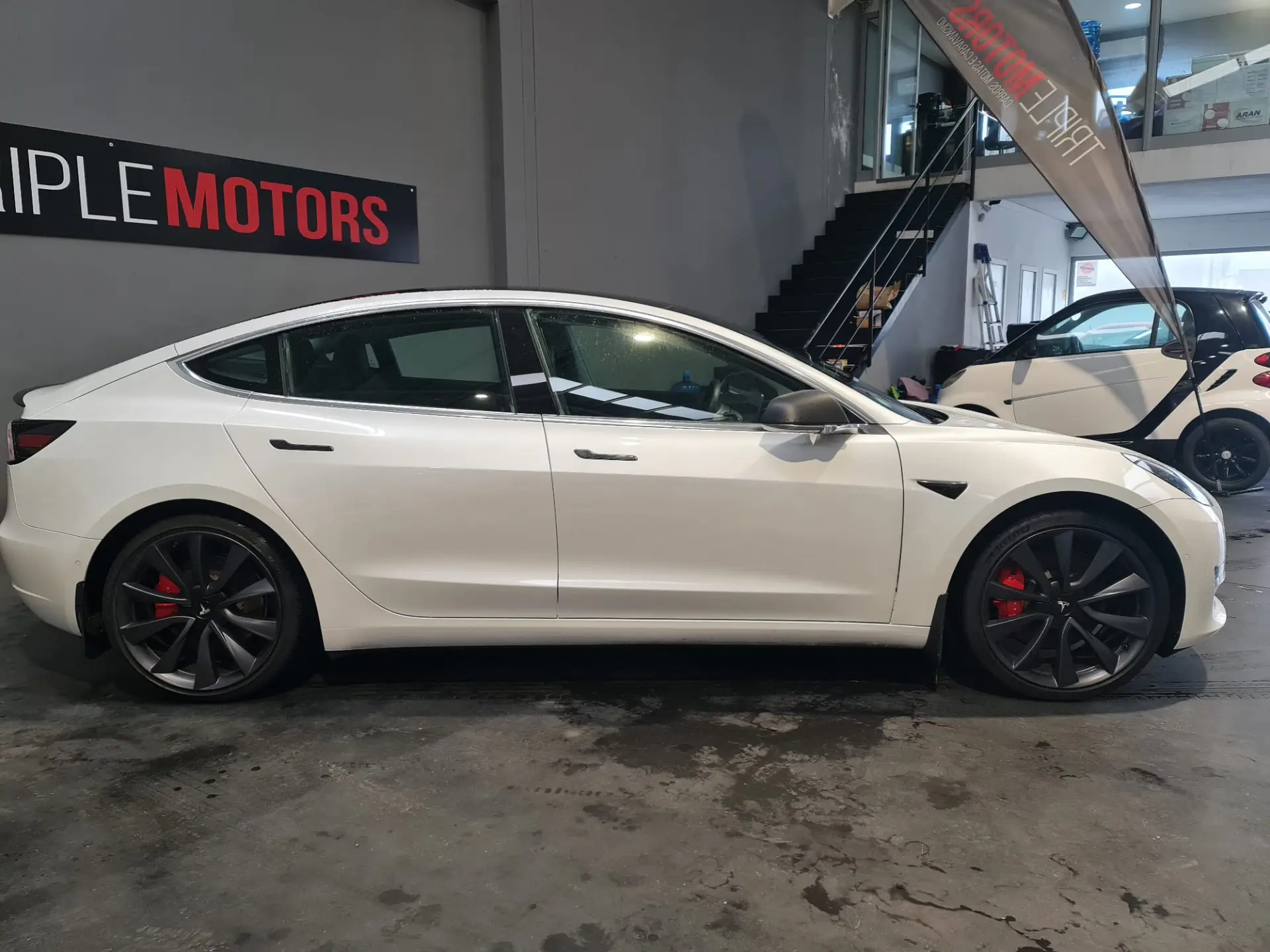 Tesla Model 3 Long Range AWD Dual Motor Performance 5