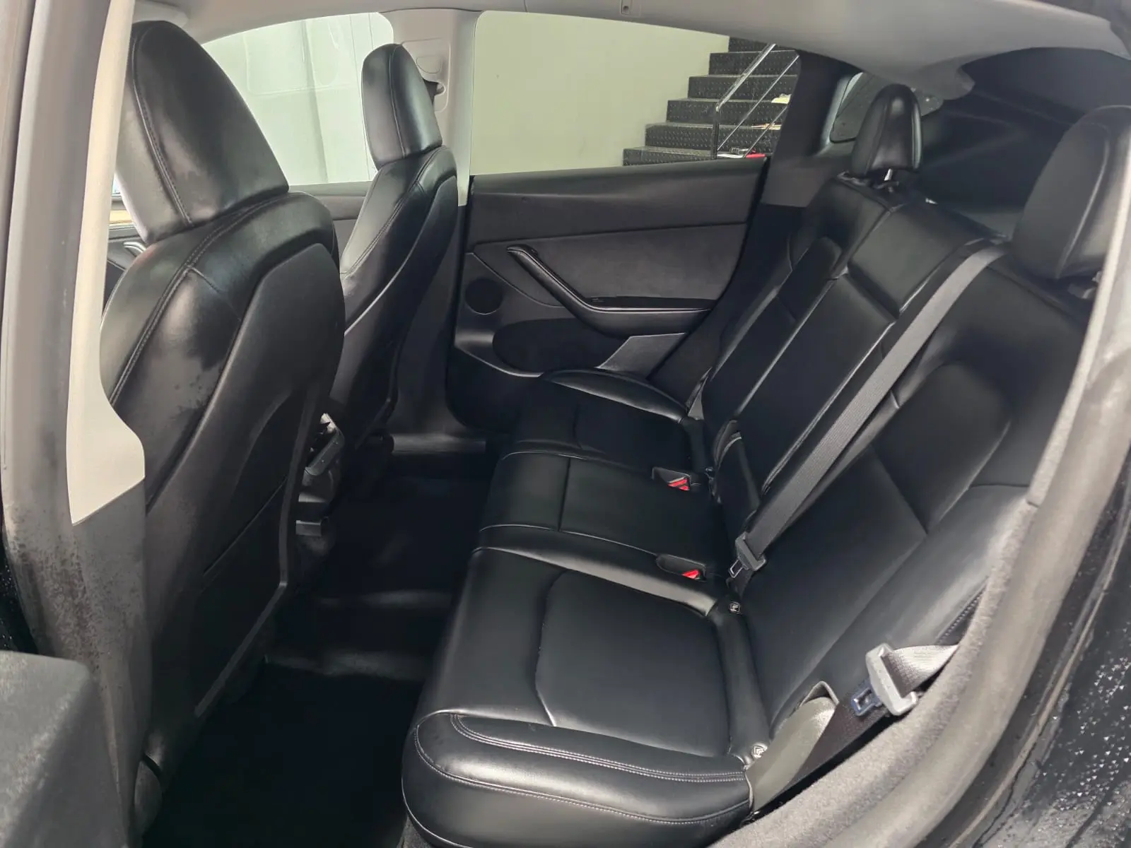 Tesla Model Y Long Range Dual Motor AWD 13