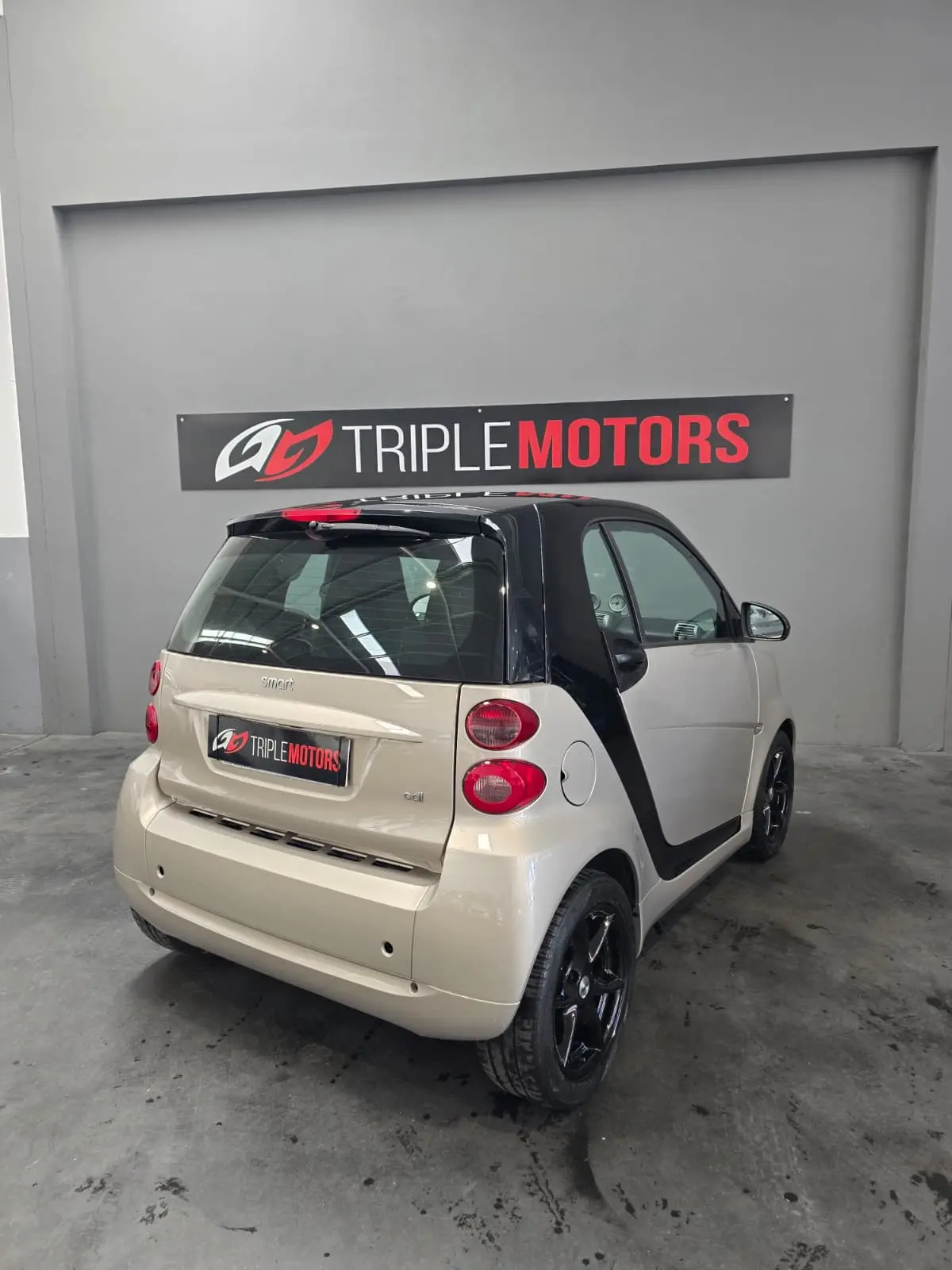 Smart ForTwo Coupé 0.8 cdi Passion 45 11