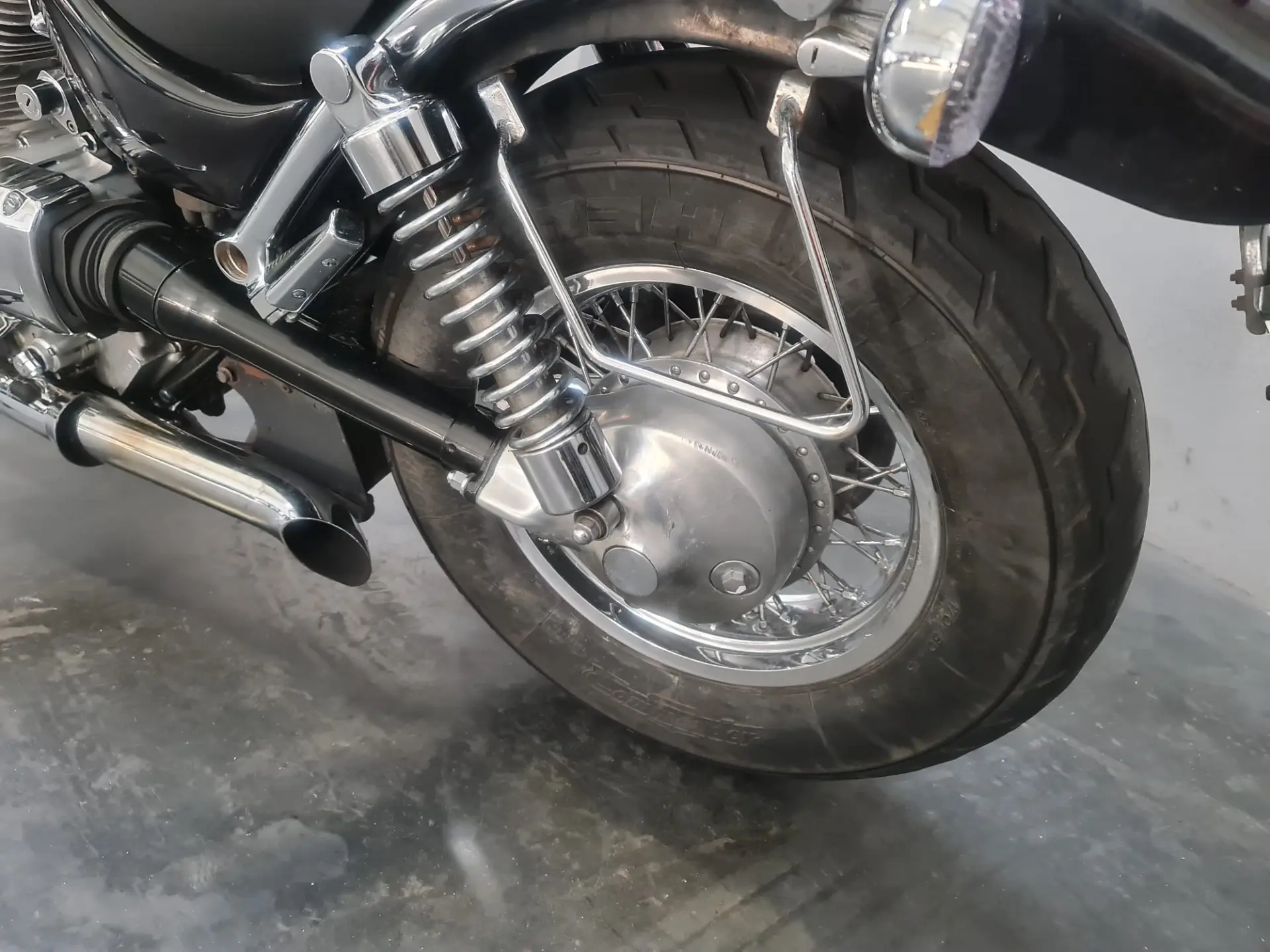 Suzuki Intruder 7